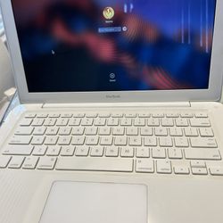 Macbook Computer 