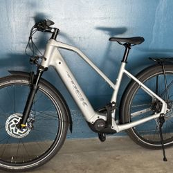 Trek Allant+ 7S Electric Hybrid Bicycle Size L Very Low Mileage