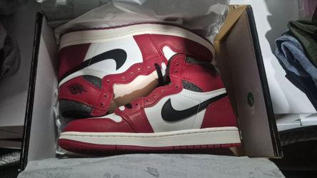 Jordan 1 Retro High OG
Chicago Lost and Found