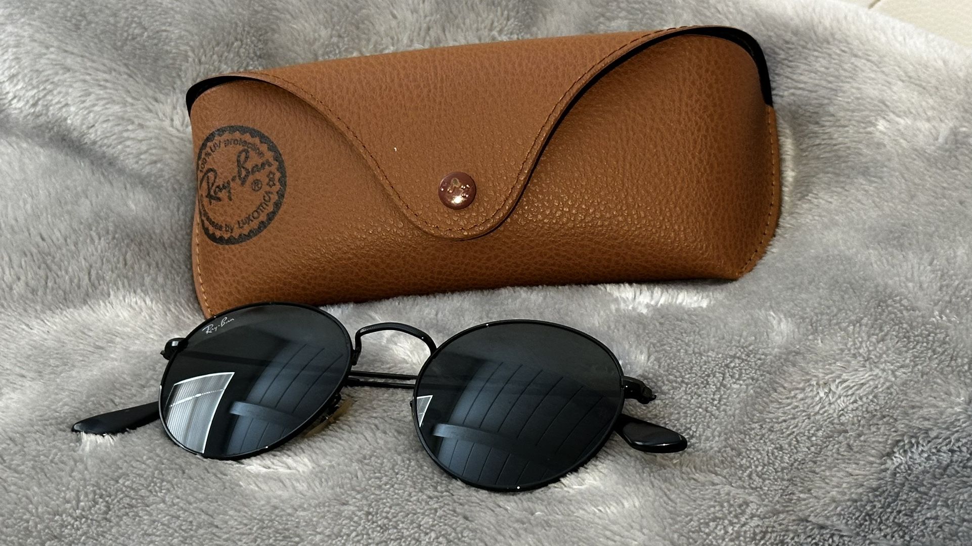 RayBan round
