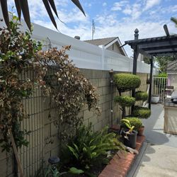 Topper Fence Vinyl Fence