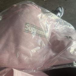 Burberry Supreme Pink