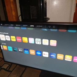 46 Inch Vizio Smartcast Tv W Original Remote,  Can Deliver For Xtra $5