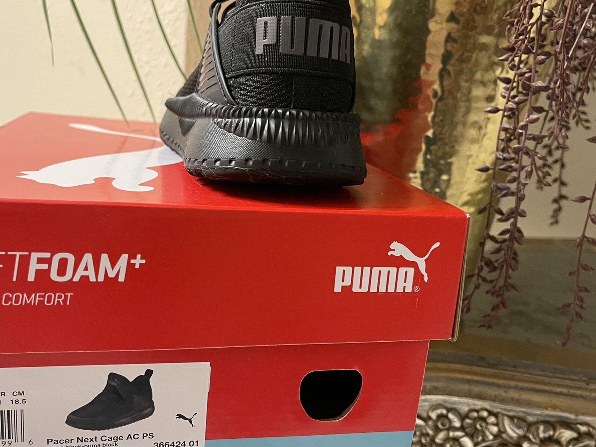 Puma Tennis Shoes