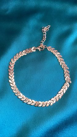 Gold ankle bracelet