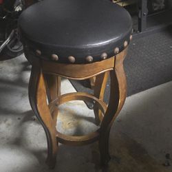 Wooden Barstools With Black Leather Seats