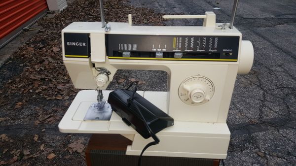 SINGER 6215C SEWING MACHINE for Sale in Indianapolis, IN - OfferUp