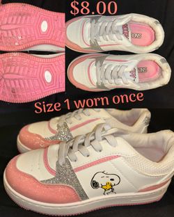 Girls Snoopy Shoes 