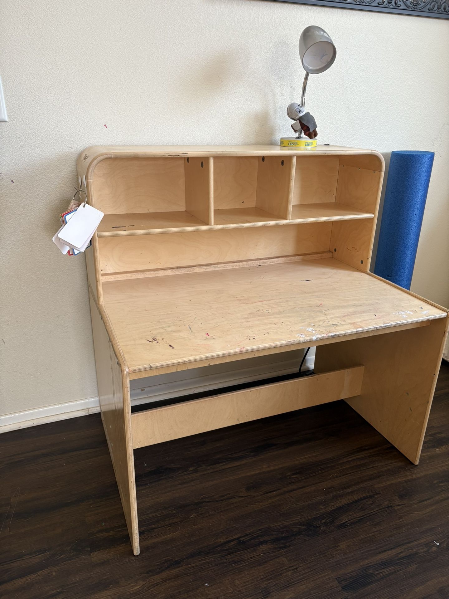 Kids Desk 