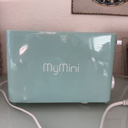 Nostalgia MyMini Single Slice Toaster