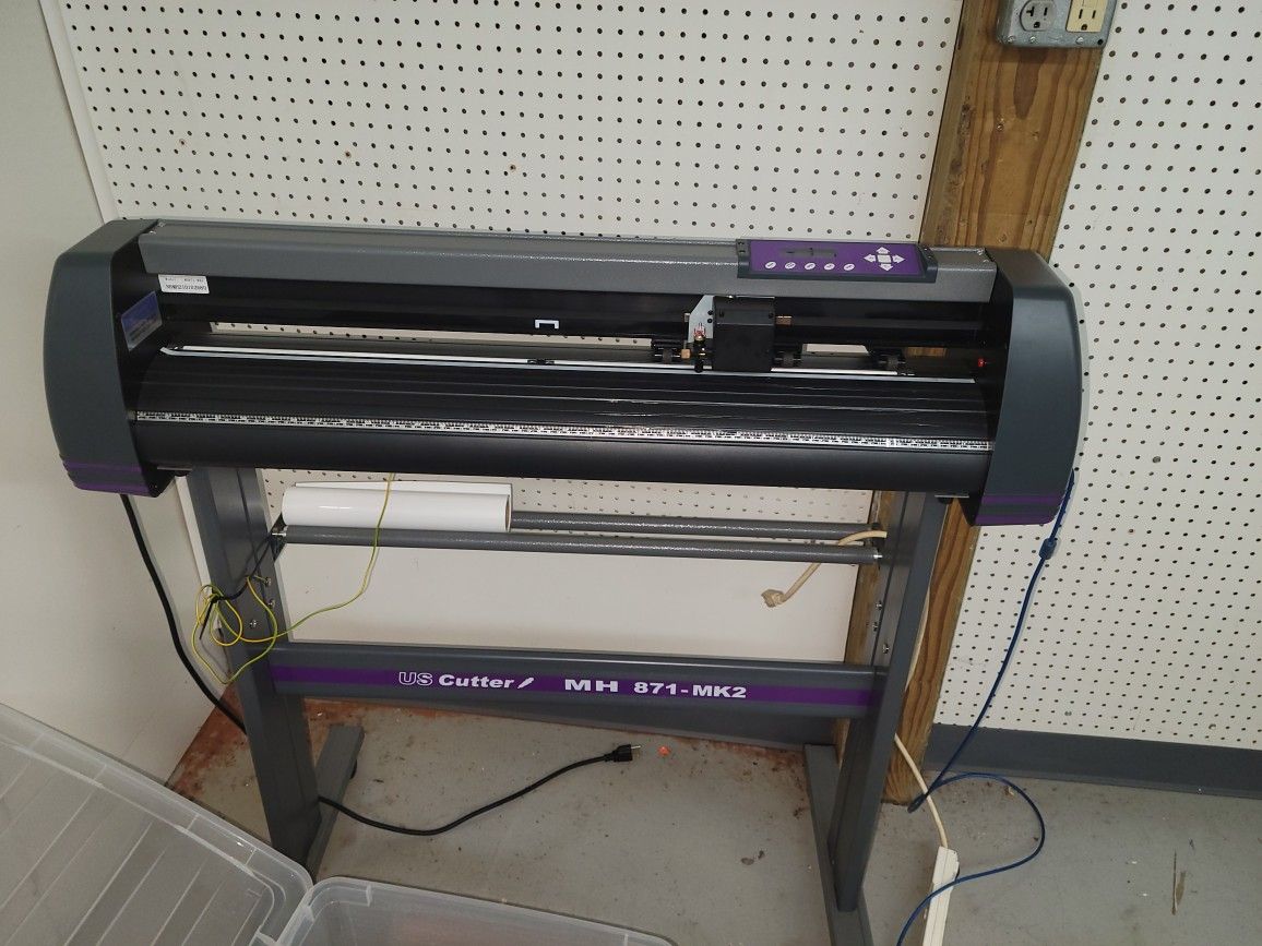 Us Vinyl Cutter And Accessories