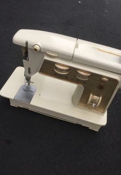 Singer Golden Touch & Sew Deluxe Zig Zag Model 750 Sewing Machine *Parts*