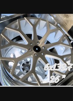 Go big or go home with these 26s! 🛞🔥 ​⚡ Size: 26" 💥 Bolt Pattern: 6x139.7 🛻 Fits: Chevy Silverado/Tahoe, GMC Sierra/Yukon, Cadillac Escalade, Ram 