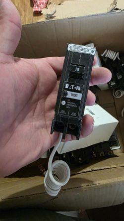 EATON BREAKERS