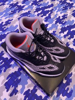 Jordan 11 Cements Size 10.5$110