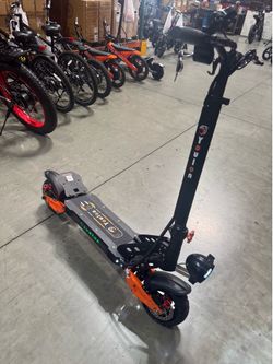 Long-range electric scooter
