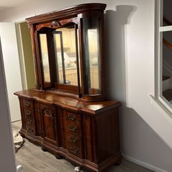 Dresser With Mirror Cabinets 