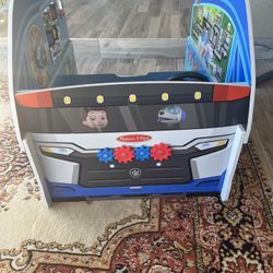 Melissa & Doug Kids Car