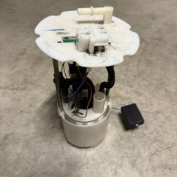 Infiniti Q50 Fuel Pump Assembly OEM - Used 