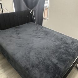 Zoophyter Upholstered Platform Bed Frame Queen Size with Headboard,Strong Wooden Slats Support No Box Spring Needed Easy Assembly Black