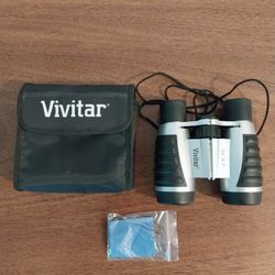 Binoculars Vivitar 4x30 with Case