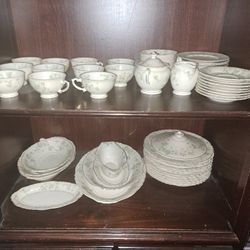 Federal Shape Syracuse China 77 Piece Set
