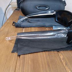 Oakley Mens Sunglasses