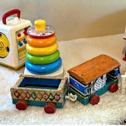 Fisher-Price Rock-N-Stack