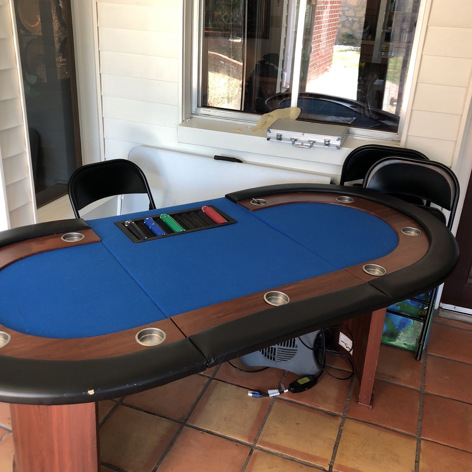 Poker Table