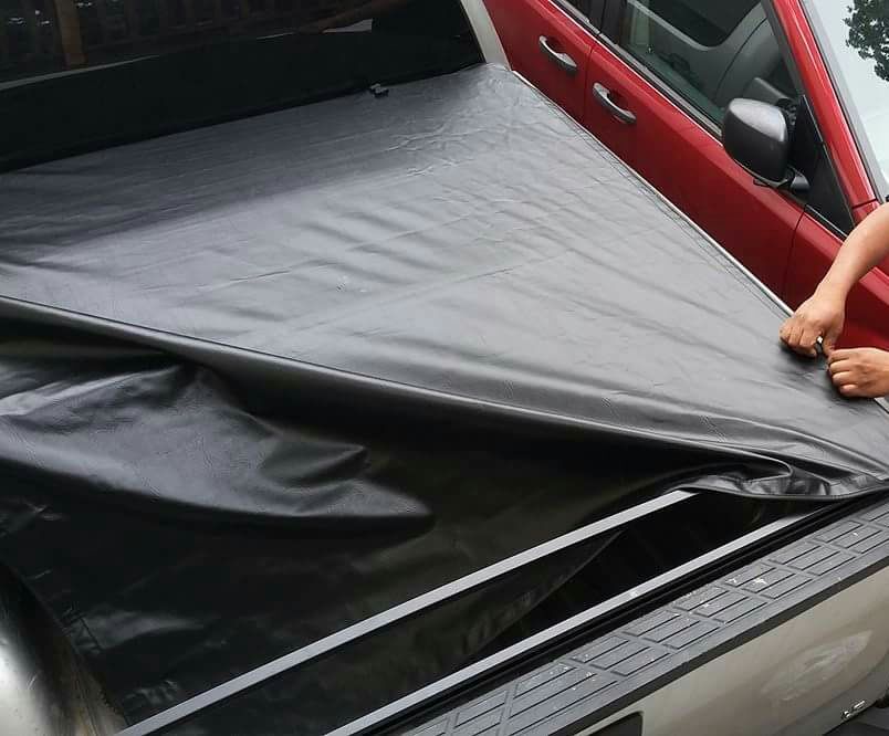 Tonneau cover- truck bed cover/ lona para troca