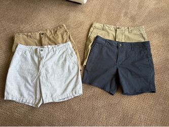 4 pairs of Men’s chino shorts