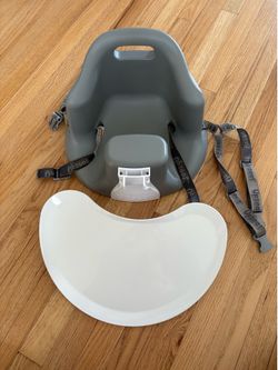Upseat with tray