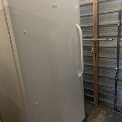 6 foot very large frost free freezer works great we sell them all the time