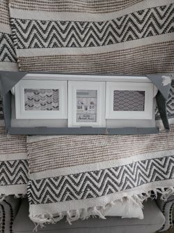 White Shelf With 3 Frames