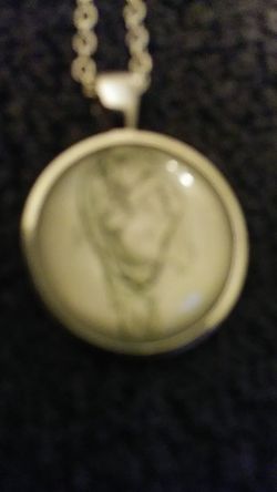 LEONARDO DA VINCI FETUS NECKLACE