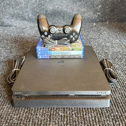 PS4 Slim 500GB Bundle