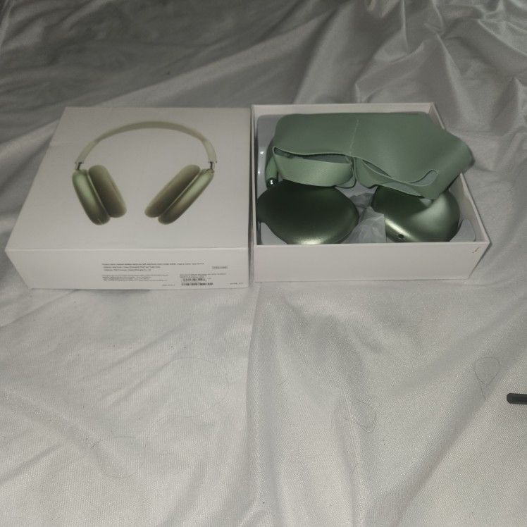 Headphones 