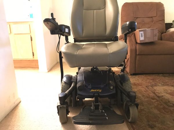Jazzy 6 Electric Wheelchair for Sale in Irvine, CA - OfferUp