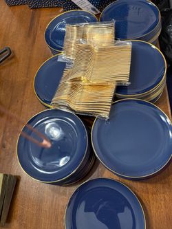 Dessert plates or cake plates