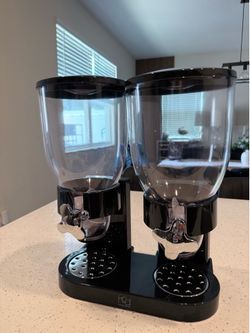 Selling a 2-tower cereal dispenser