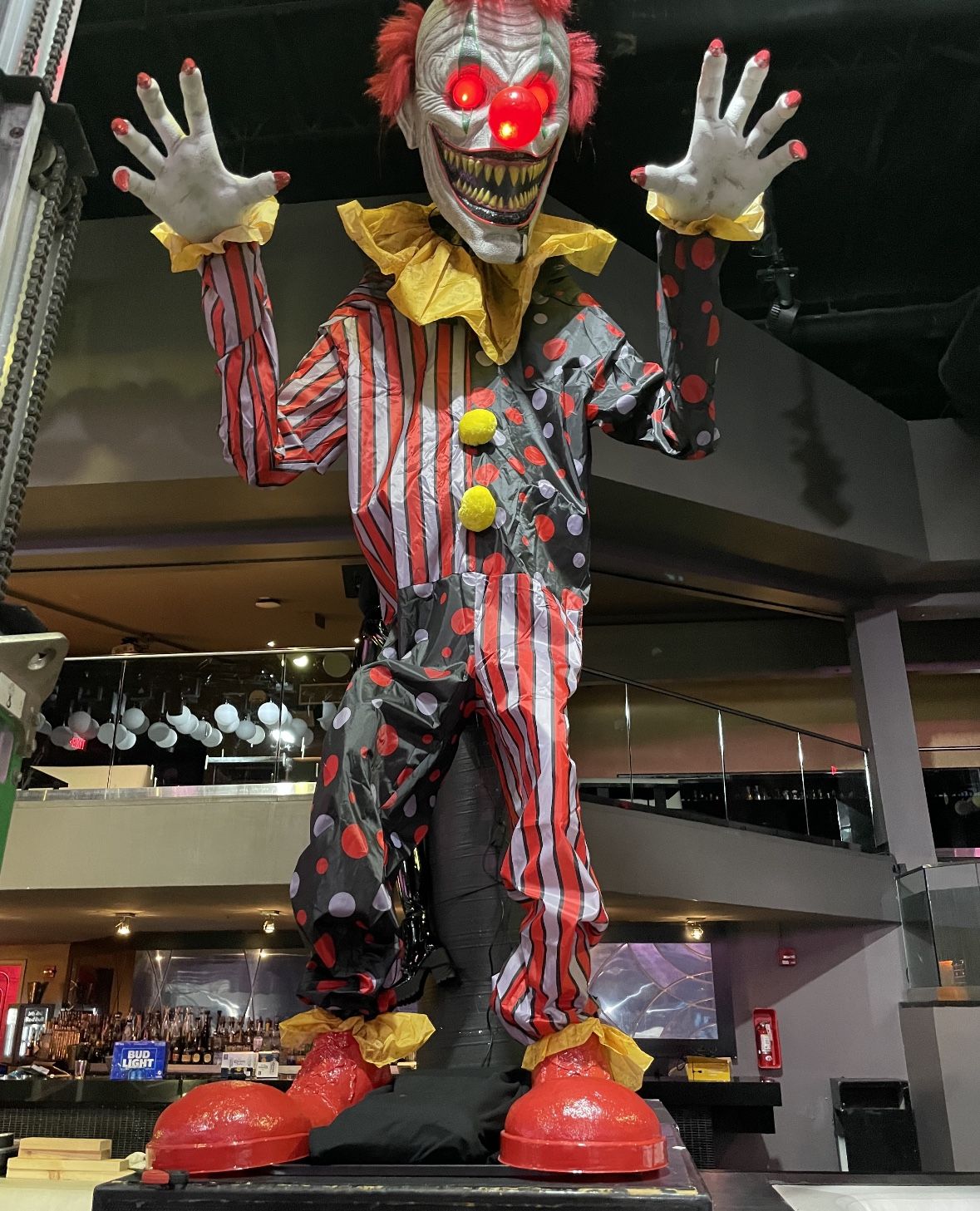 12’ Cackles The Clown
