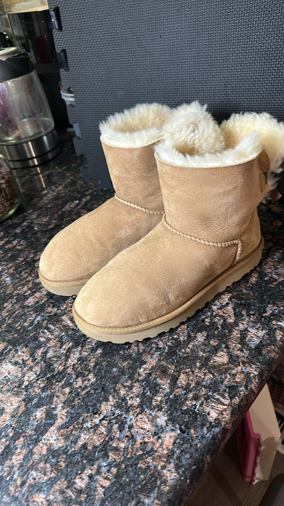 Ugg