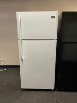 Frigidaire Top Mount Refrigerator White