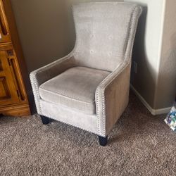 Wingback Comfy Formal Chair