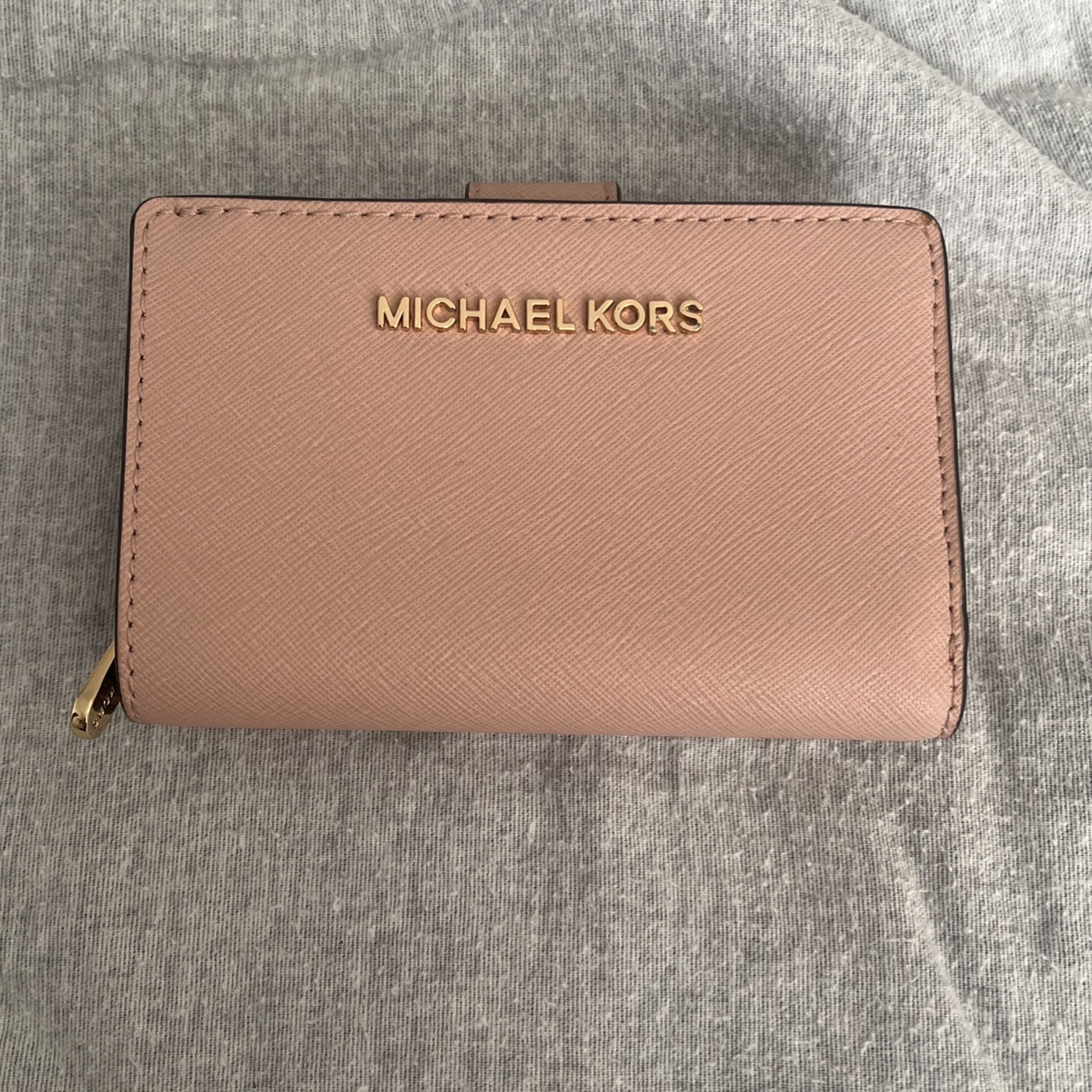 Michael Kors ( Beige Small Wallet)