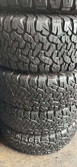 37x12.50/17 bfgoodrich all terrain ko2 🛞