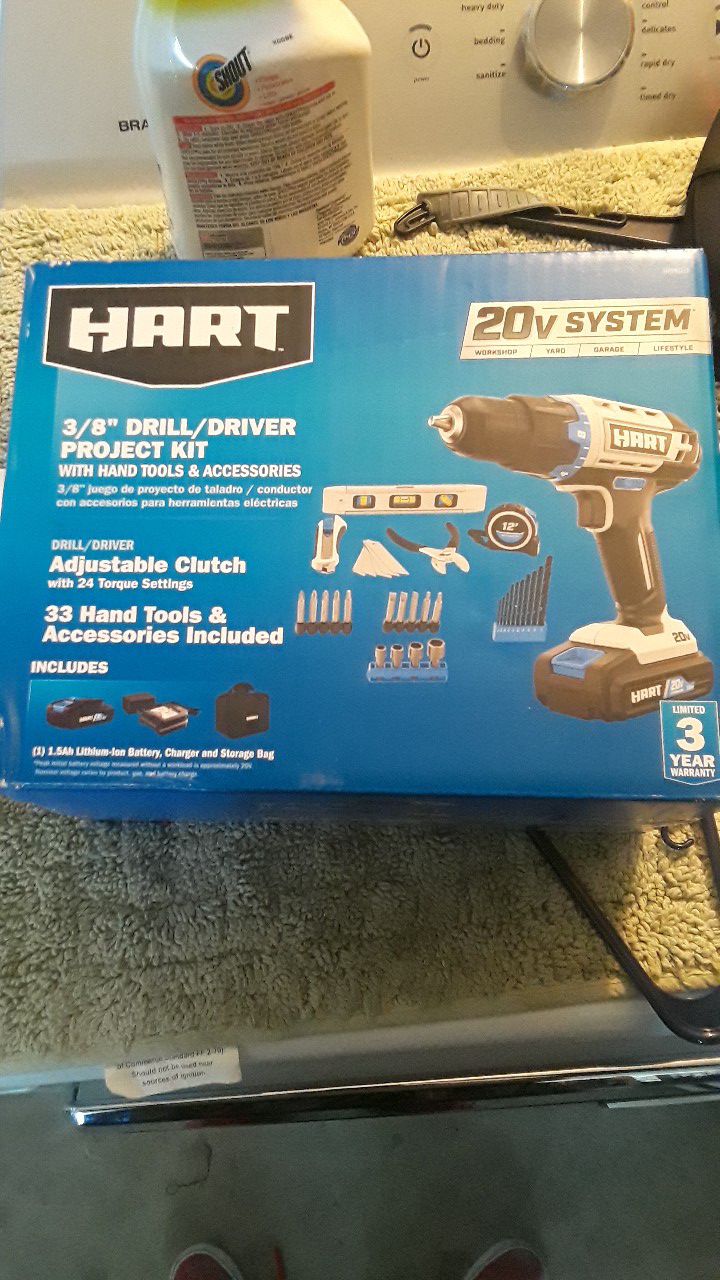 Hart drill set and 2 batteries