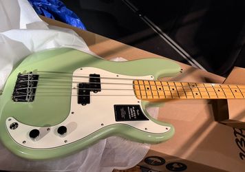 Fender Player II Precision Bass - Birch Green with Maple Fingerboard