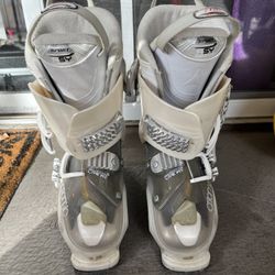Atomic Women’s Ski Boots