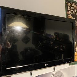 32 Inch Tv With Mount 